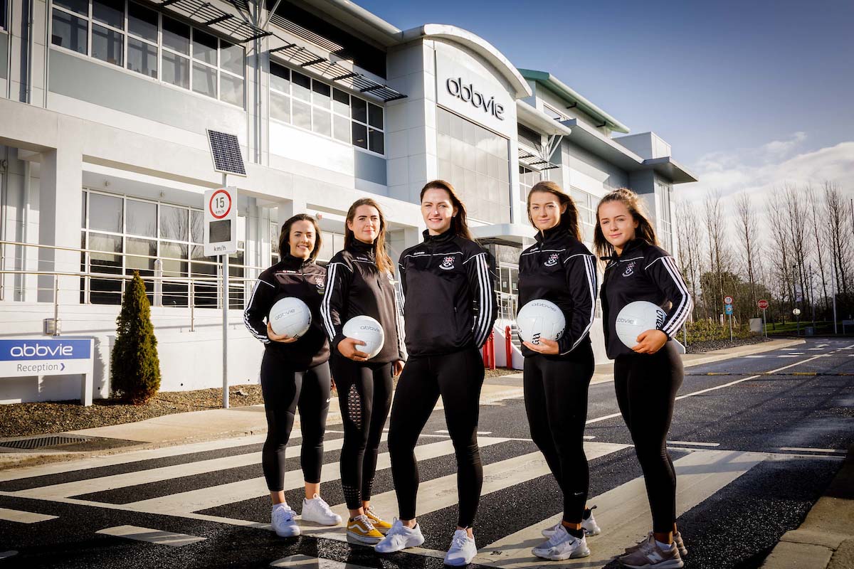 Leah Kelly, Sinead Regan, Nicky Brennan (captain) Rachel O’Brien and Claire Dunne
 Pictured at the announcement of a three-year sponsorship between Sligo Ladies Gaelic Football Association (LGFA) and biopharmaceutical company AbbVie at the company’s facility on the Manorhamilton Road, Sligo today. The arrangement will see the AbbVie logo appear on the Senior ladies’ football team jerseys until the end of the 2022. New partnership means both the ladies and men’s football teams in Sligo will now be sponsored by the same company for the first time.
Photo: James Connolly
17FEB20